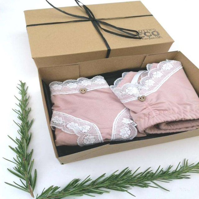 Hot Sale rigid paper shoe boxes with uv logo custom bra underpants gifts box for underwear shipping box