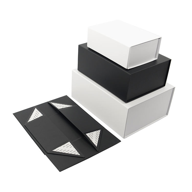 ECO Friendly Custom Logo Printed Hard Rigid Recycle Style Cardboard paper Packaging Drawer Sliding gift box with ribbon Handle