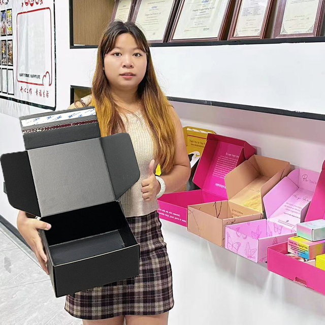 Wholesale Black Cardboard Mailing Apparel Box Custom Logo Printed Corrugated Shipping Packaging Mailer Cosmetic Christmas Boxes
