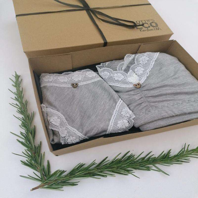 Hot Sale rigid paper shoe boxes with uv logo custom bra underpants gifts box for underwear shipping box
